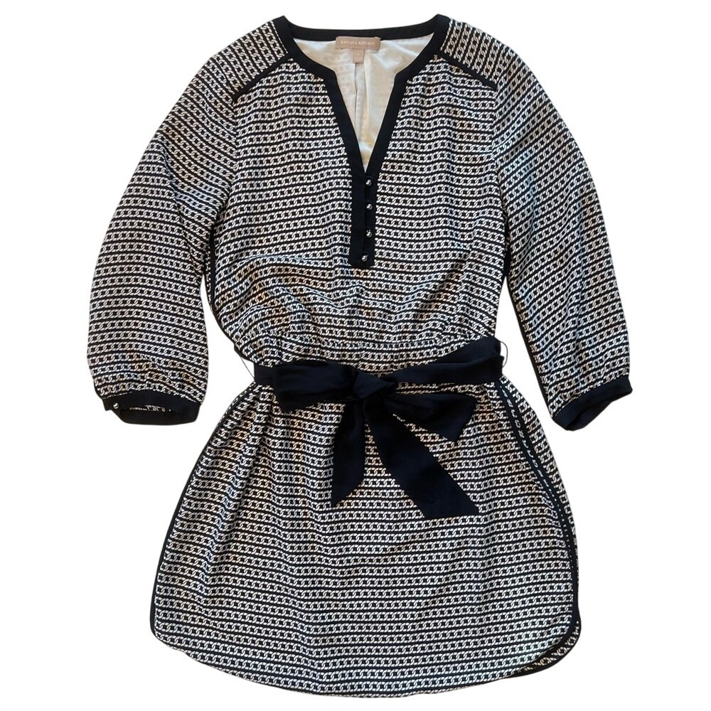 Banana Republic Navy and White Chainlink‎ Patterned Dress Size 6